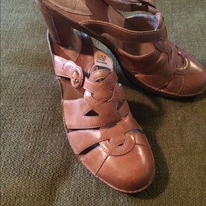 Clark’s Artisan Leather Mule